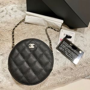 Chanel Classic Round Clutch With Chain Bag 21C